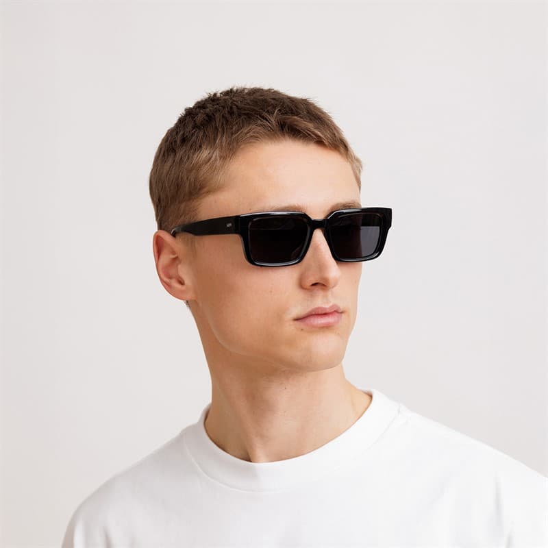 MessyWeekend Louie Zonnebrillen Zwart - Afbeelding 5