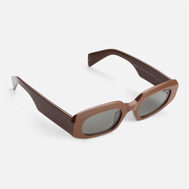 AY Studios Bloom Zonnebril Solid Chocolate Brown