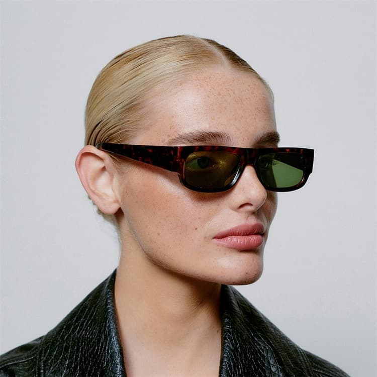 A Kjærbede Jean Zonnebril Demi Tortoise