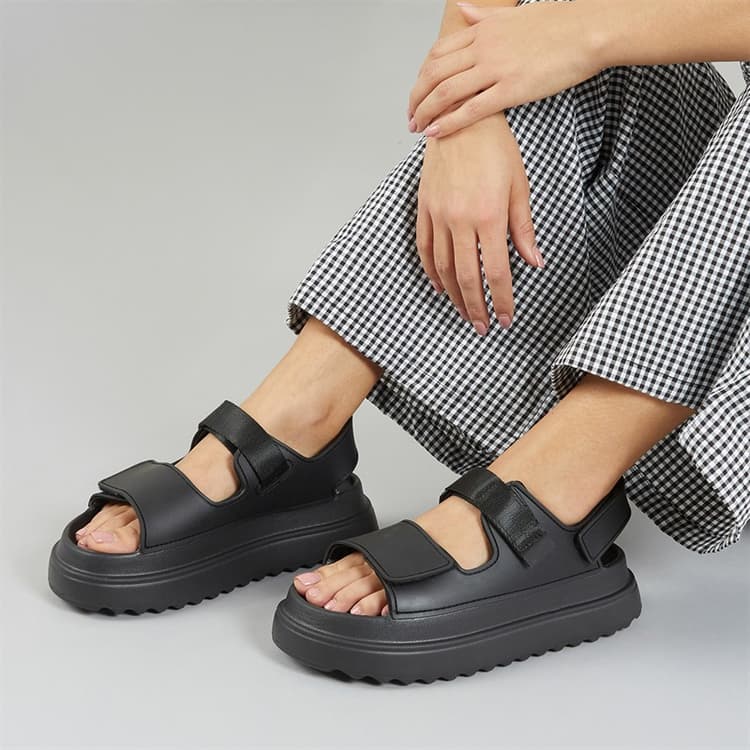 Brave Soul Dames Dikke Enkelband Sandalen Zwart