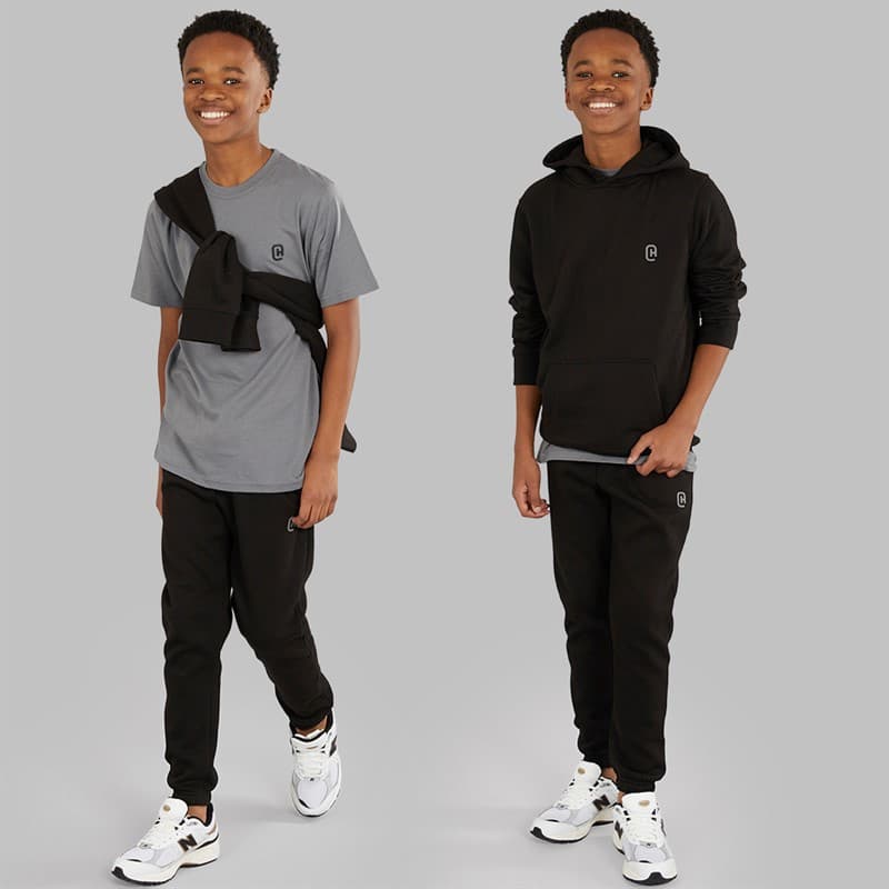 Crosshatch Jongens Driedelig Hoodie T-Shirt En Joggingbroek Set Zwart / Antraciet - Afbeelding 1