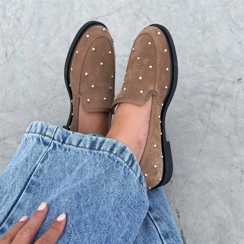 Copenhagen Shoes Suede Loafers Dames met Parels 0133 Cappuccino - Afbeelding 1