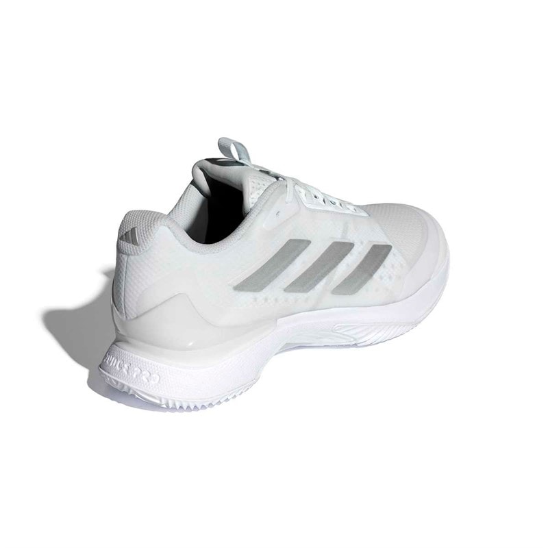 adidas Avacourt 2 buty do tenisa ziemnego dla niej kolor Cloud White/Silver Metallic/Biały – zdjęcie  3