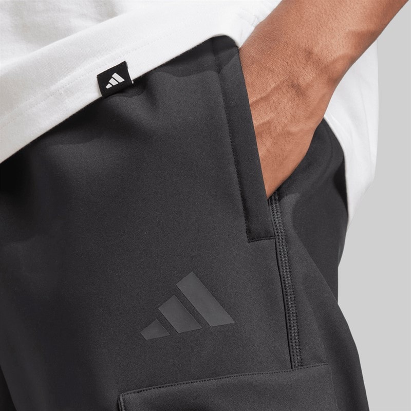 adidas City Escape Premium Cargo spodnie dla niego kolor Czarny – zdjęcie  3