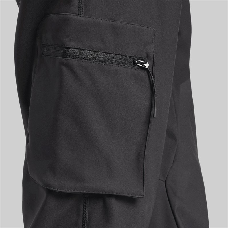 adidas City Escape Premium Cargo spodnie dla niego kolor Czarny – zdjęcie  4