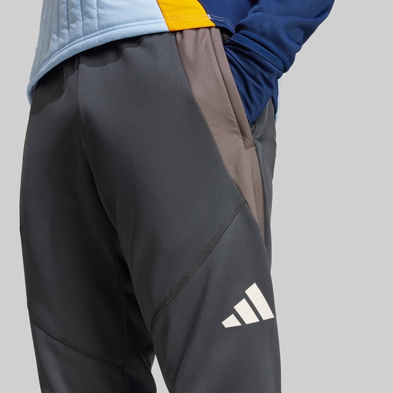 adidas Spodnie dresowe zimowe RMCF Real Madryt 24/25 Tiro dla niego kolor Dark Grey/Putty Mauve/Charcoal – zdjęcie  3