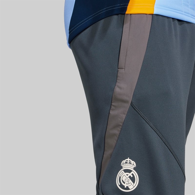 adidas Spodnie dresowe zimowe RMCF Real Madryt 24/25 Tiro dla niego kolor Dark Grey/Putty Mauve/Charcoal – zdjęcie  4