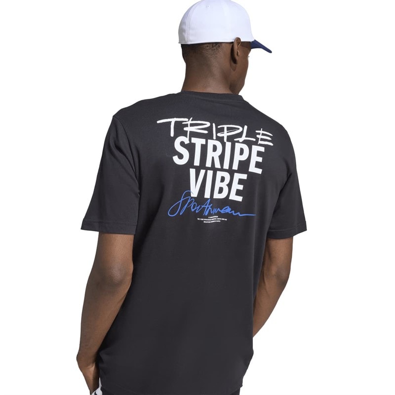 adidas T-shirt z grafiką z tyłu „Triple Stripe Vibe” dla niego kolor Czarny – zdjęcie  4