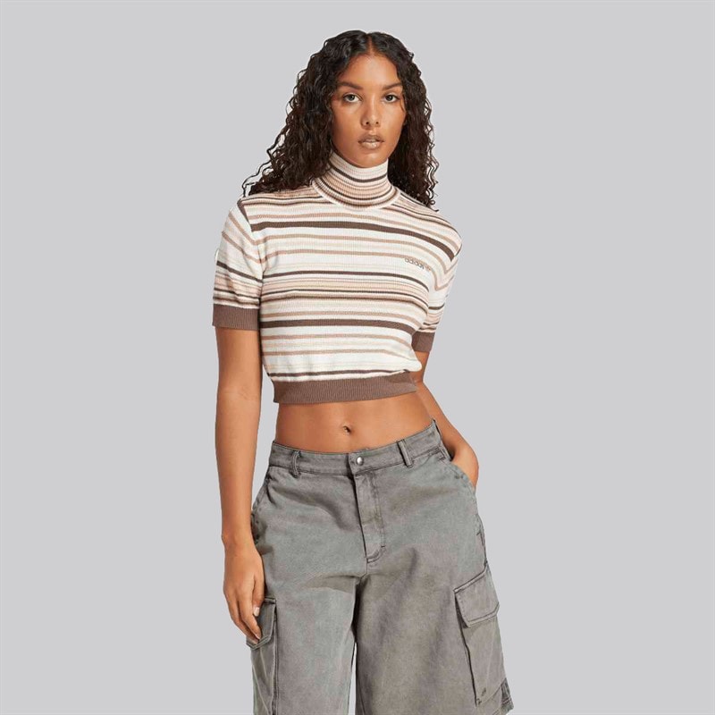 adidas Originals Haut court à col roulé en tricot rayé Femme Earth Strata/Warm Sandstone/Sand Strata/Off White - Image 1