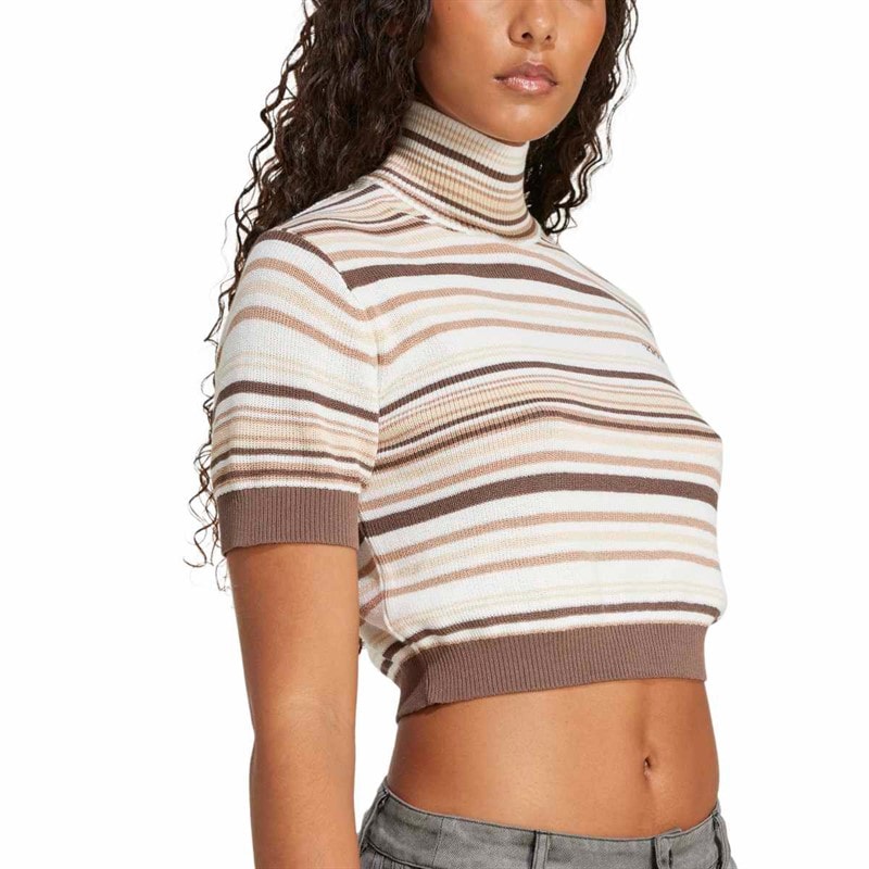 adidas Originals Haut court à col roulé en tricot rayé Femme Earth Strata/Warm Sandstone/Sand Strata/Off White - Image 3