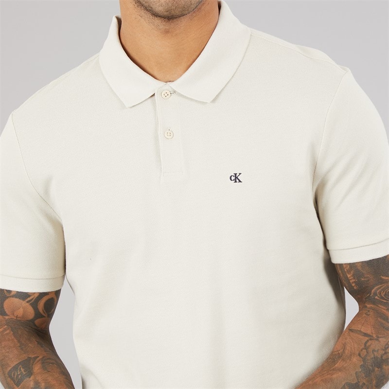 Calvin Klein Jeans Herren Kurzarm Monogramm Piqué Poloshirt Oatmeal - Bild 3