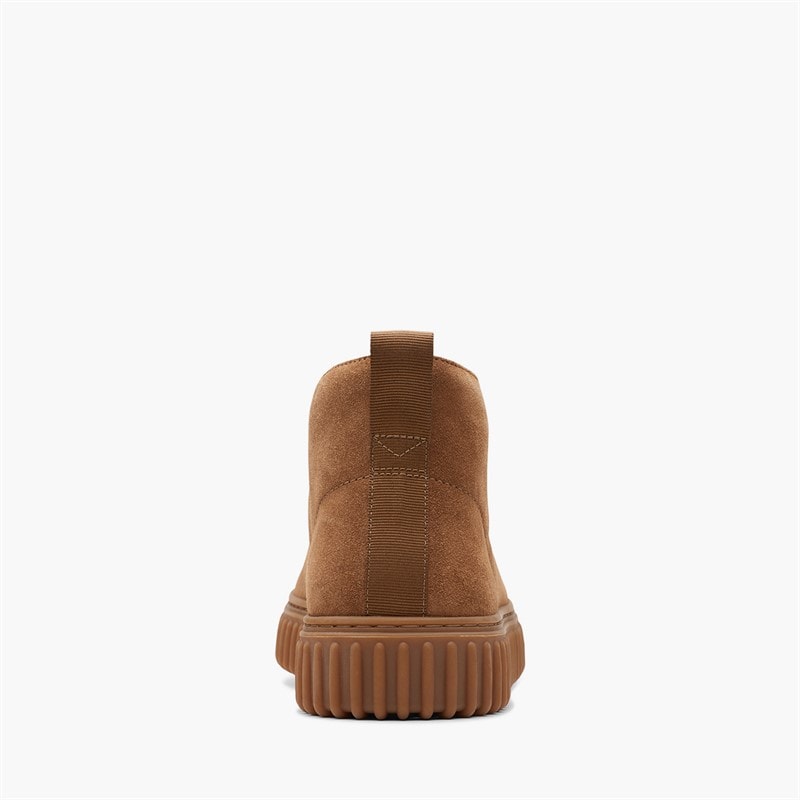 Clarks Torhill Desert buty za kostkę dla niego kolor Cognac Suede – zdjęcie  3