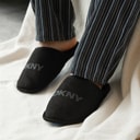 DKNY Klapki Lyra dla niego kolor czarny