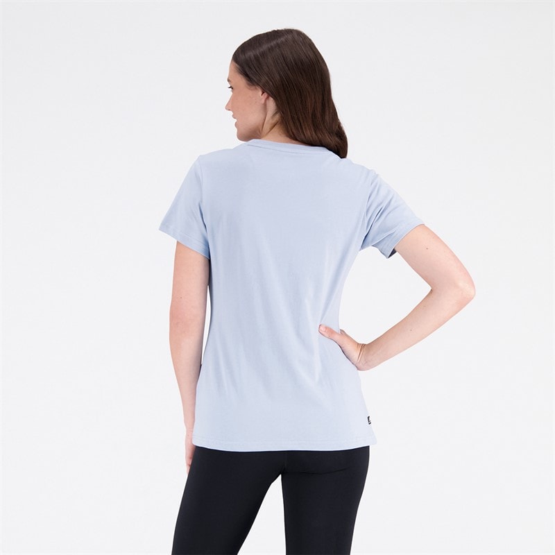 New Balance T-shirt Logo Essentials Femme Gris Arctique Clair - Image 2