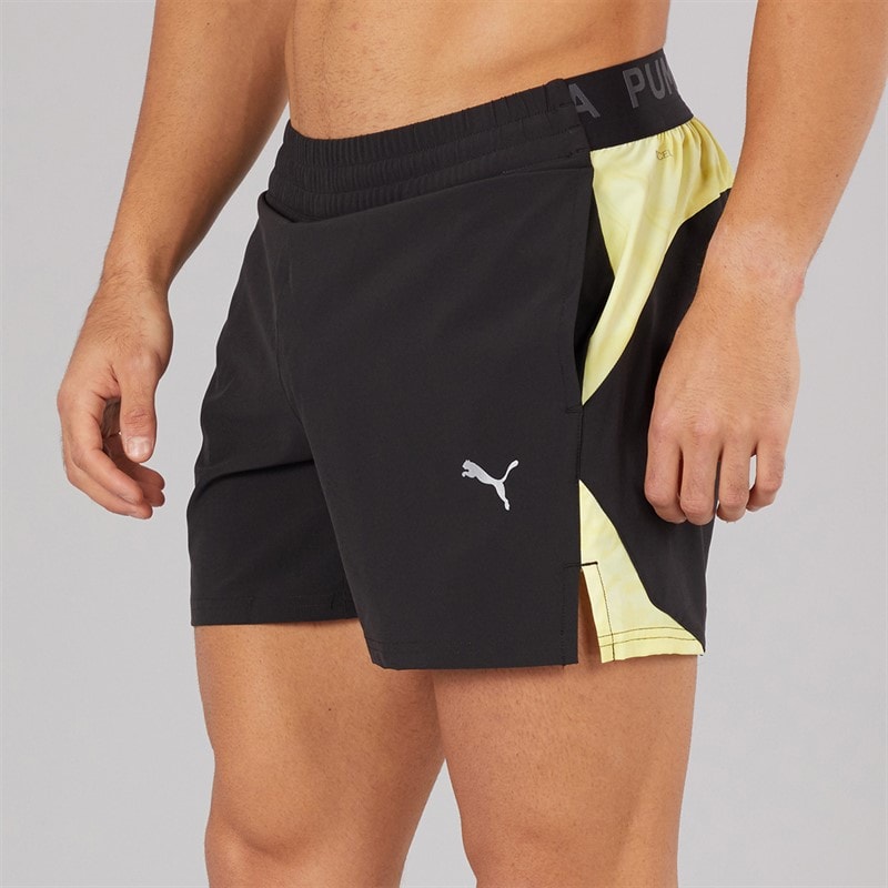 Puma Krótkie spodenki treningowe Puma Fit Ultrabreathe Stretch 5 cali Marble dla niego kolor Czarny/Żółty – zdjęcie  2