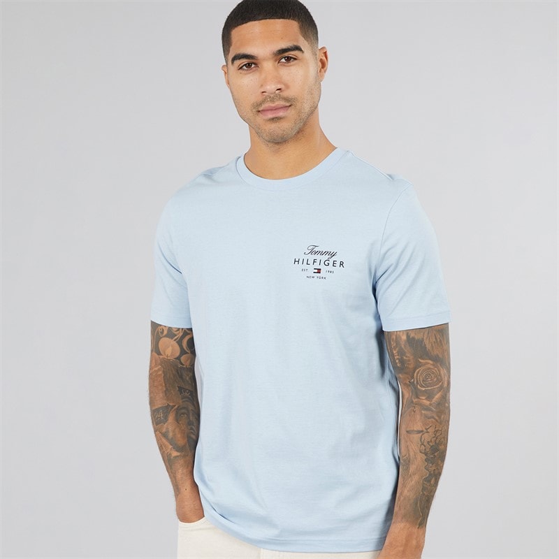 Tommy Hilfiger Herren - Script Stack T-Shirt - Breezy Blue
