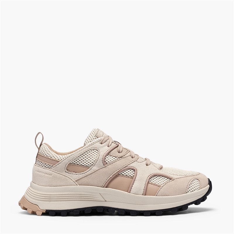 Clarks Baskets imperméables en maille ATL Trek Femme Sand Combi