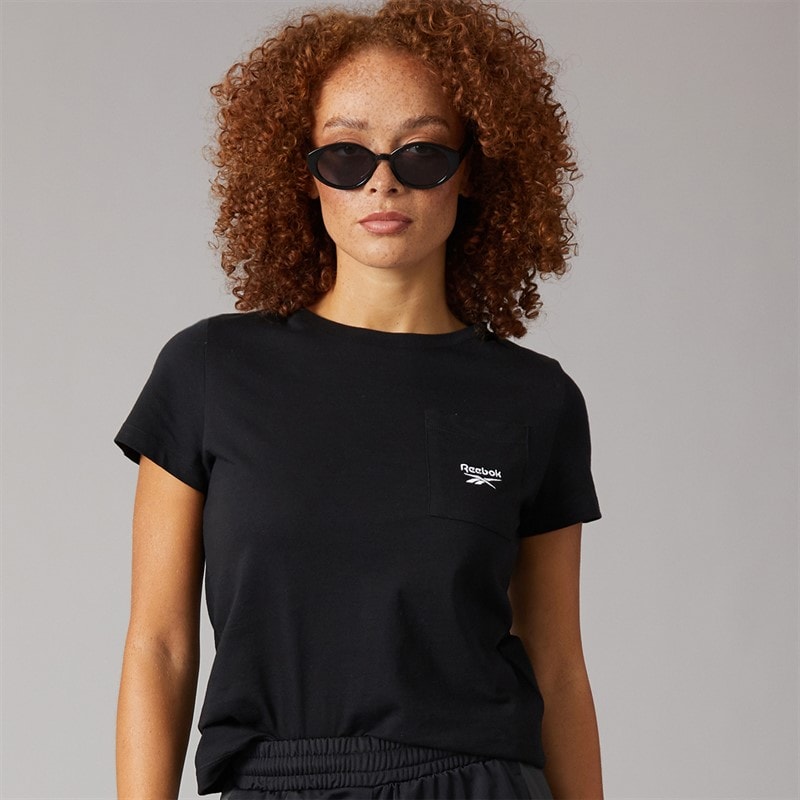 Reebok T-shirt Femme Logo Petit Modèle Noir