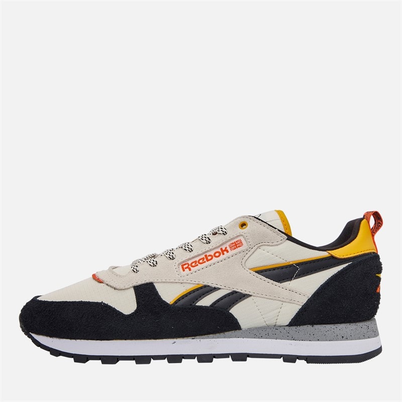 Reebok Klassische Leder Turnschuhe Alabaster/Schwarz/Wildes Gold