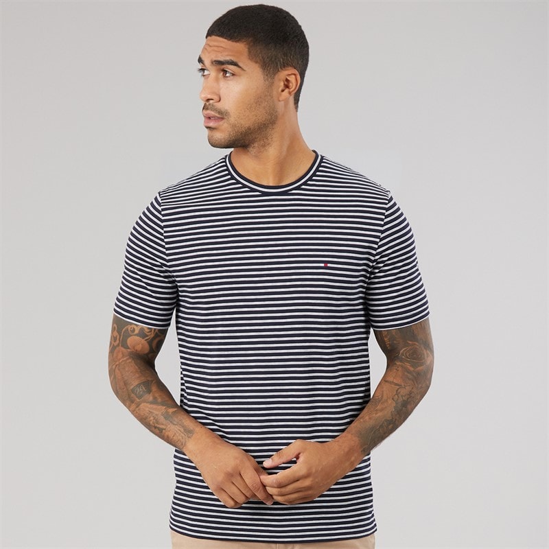 Tommy Hilfiger Niezbędny sezonowy T-shirt o regularnym kroju dla niego kolor Desert Sky/Ecru Stripe