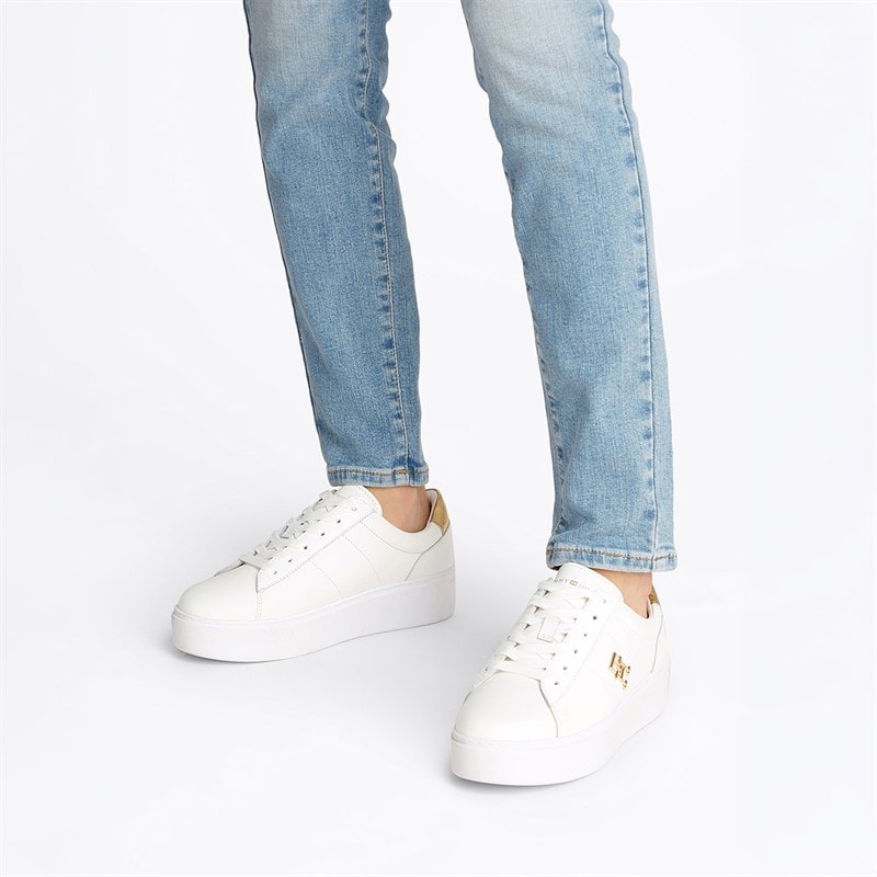 Tommy Hilfiger Kortowe sneakersy na platformie dla niej kolor White